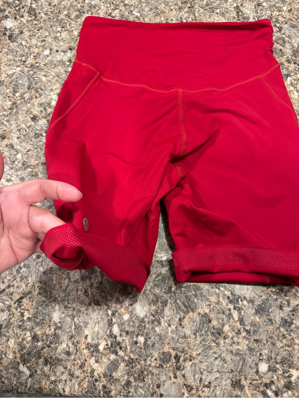 Lululemon bike shorts size 4 - Picture 6 of 6